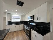 Photo - Beautiful Single story 4 Bedrooms 2 Baths ... House