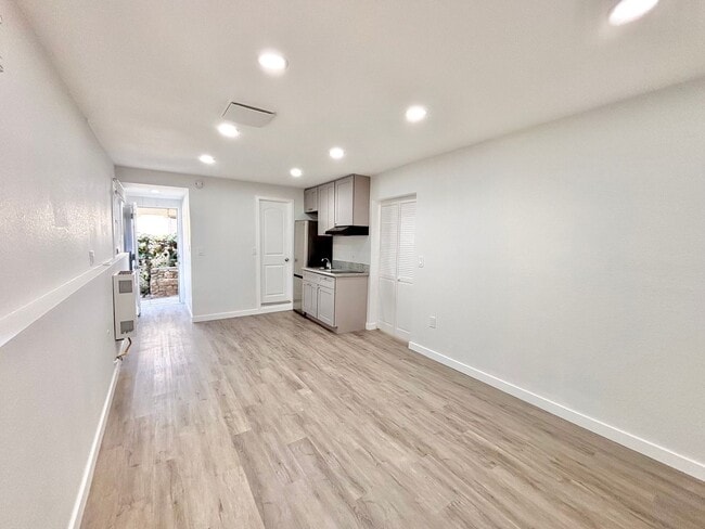 Photo - 3945 1/2 Lowell Ave Unit 3945 1/2 Lowell Ave