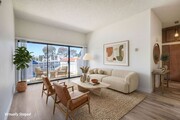 Photo - La Jolla Pines- Move In Special Top Level 2 Bed/2 Ba Available Now!!