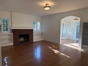 Photo - 1071 E Howard St