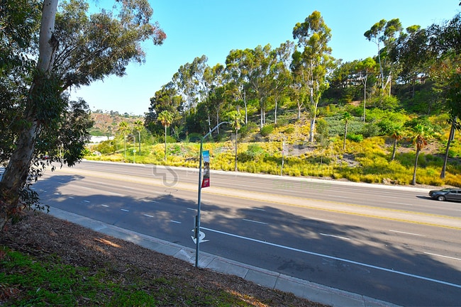 Photo - Mission Valley | Minutes to Interstates 15 & 8 | Close to Snapdragon Staduim Unit 215