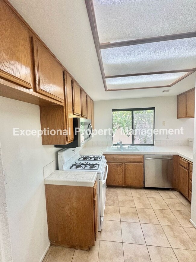 Photo - Ready to move in 2 bed 1 bath unit
