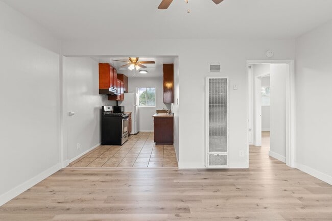 Photo - 621 Cerritos Ave Unit 02