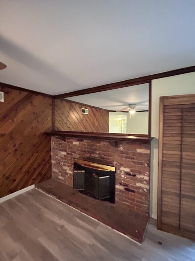 Photo - 9320 Yolanda Ave