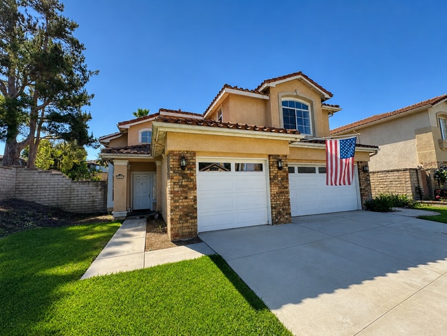 Building Photo - Nicely Updated 4+3 Camarillo Home