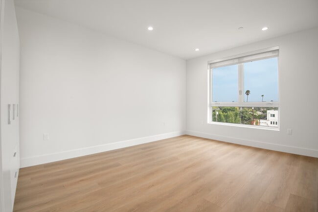 Photo - 4418 S Slauson Ave Unit 401