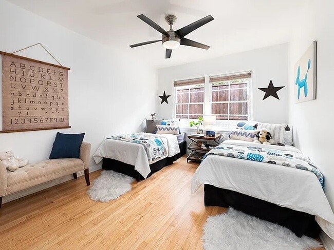 Photo - 10746 Cranks Rd