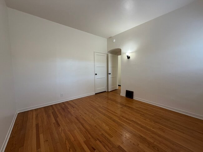 Photo - 1156 E Orange Grove Blvd Unit 1156