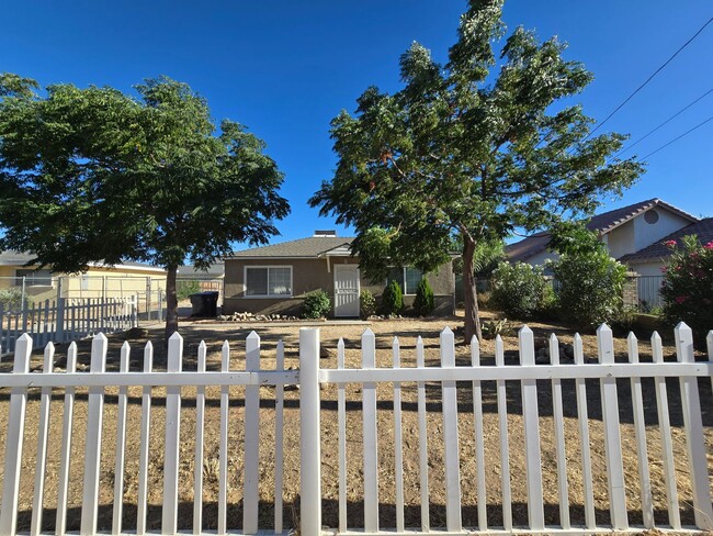 Photo - 4124 W Ave L 6