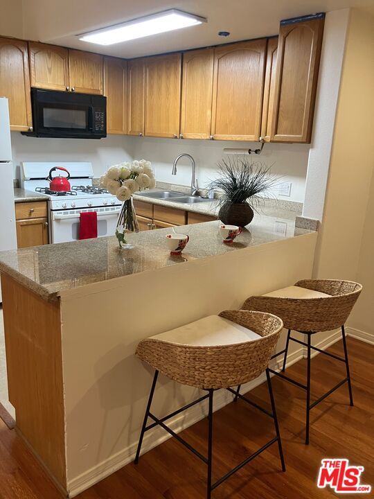 Photo - 1952 Selby Ave Unit 103