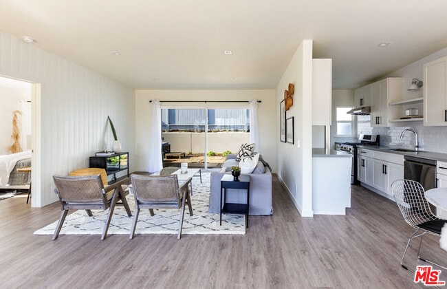 Photo - 6465 Sycamore Meadows Dr