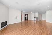 Photo - 8530 Holloway Dr Unit 306