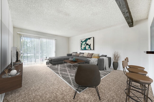 Photo - 5460 White Oak Ave Unit G213