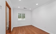 Photo - 15521 Morrison St
