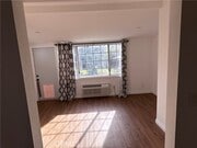 Photo - 826 E Elmwood Ave