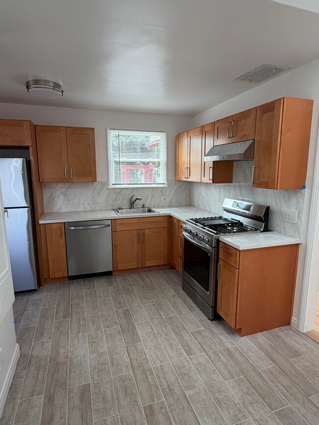 Photo - 701 Indiana Ave