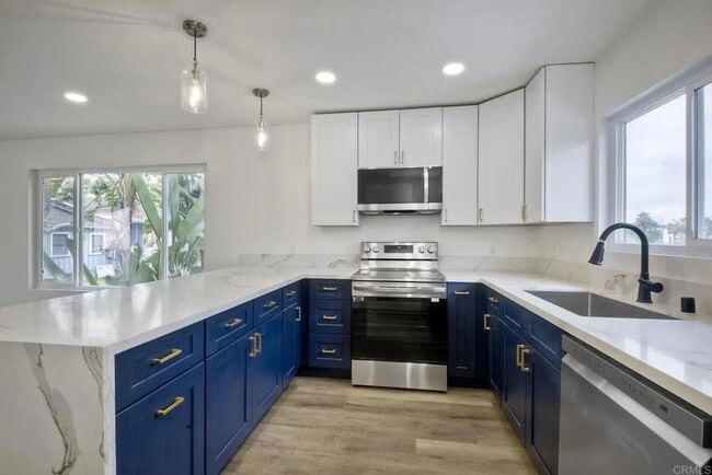Photo - 162 Terracina Way Unit B