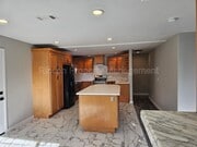 Photo - 2810 Sherwin Ave Unit A