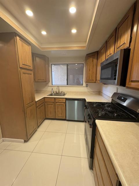 Photo - 931 Martin Dr Townhome