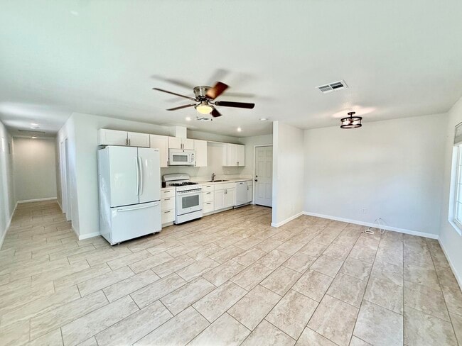 Photo - 52443 Tripoli Way