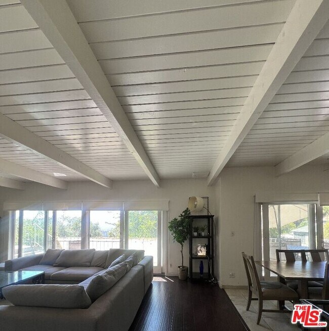 Photo - 640 Cavanagh Rd