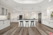 Photo - 735 Thayer Ave