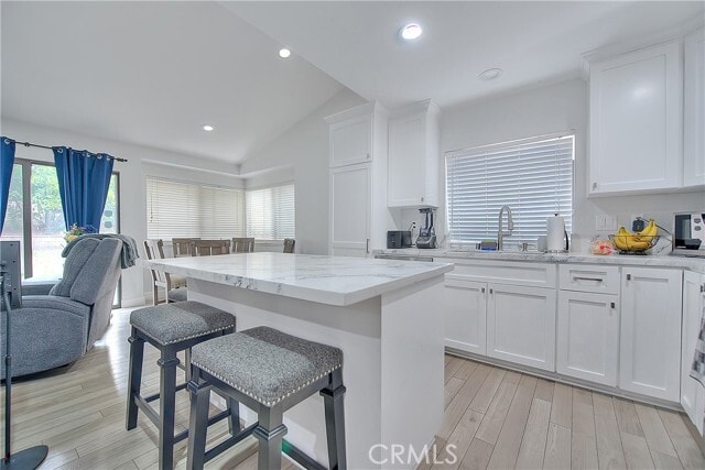 Photo - 959 W Kenwood St
