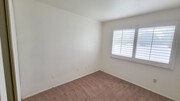 Photo - 3 bd/2 ba Townhouse close to USD.