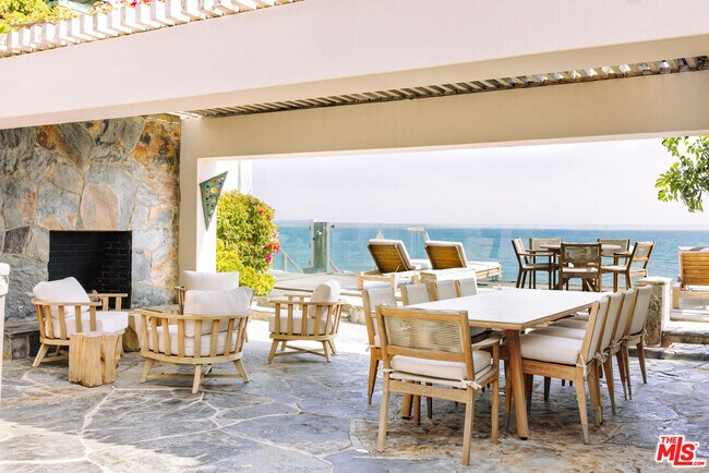 Photo - 23614 Malibu Colony Rd