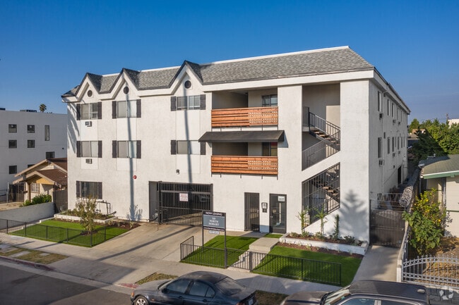 535 Hobart - 535 Hobart