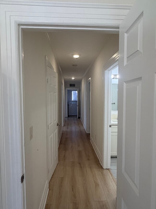 Photo - 1324 S Van Ness Ave Unit 1324