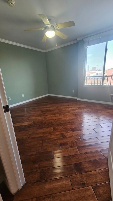 Photo - 1049 S Hobart Blvd Unit 305