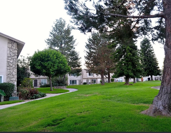 Photo - Paradise Manor Condo for lease Unit A