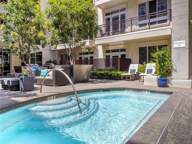 Photo - mResidences Miracle Mile