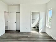Photo - 604 W 41st Dr Townhome