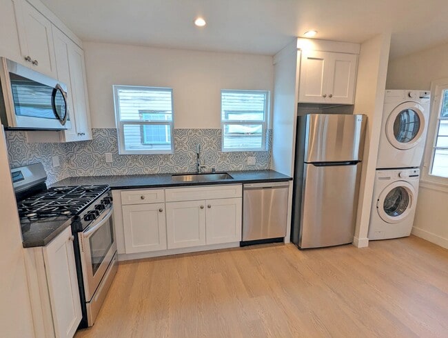 Photo - 3919 1/2-31-2 Mont Clair St Unit 3917 1/2