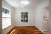 Photo - 127 N Doheny Dr Unit 4