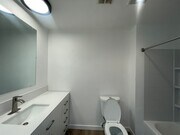 Photo - Modern 2-Bedroom Apartment in Gated Van Nu... Unit 17