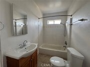 Photo - 468 W 2nd St