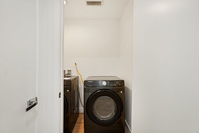 Photo - 443 Heliotrope Dr Unit #443