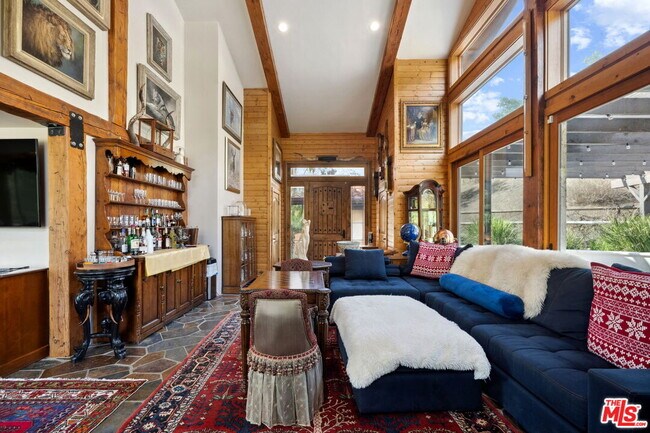 Photo - 25613 Mulholland Hwy