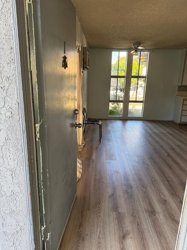 Photo - 6819 Variel Ave Unit 1