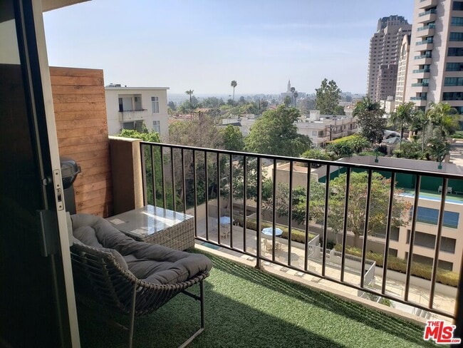 Photo - 10450 Wilshire Blvd Condo Unit 6D-1