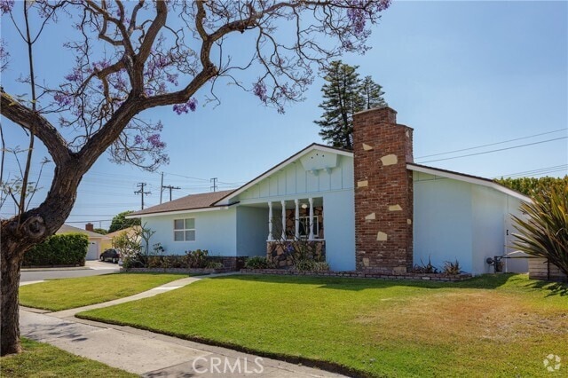 Building Photo - 16811 Newland St Rental
