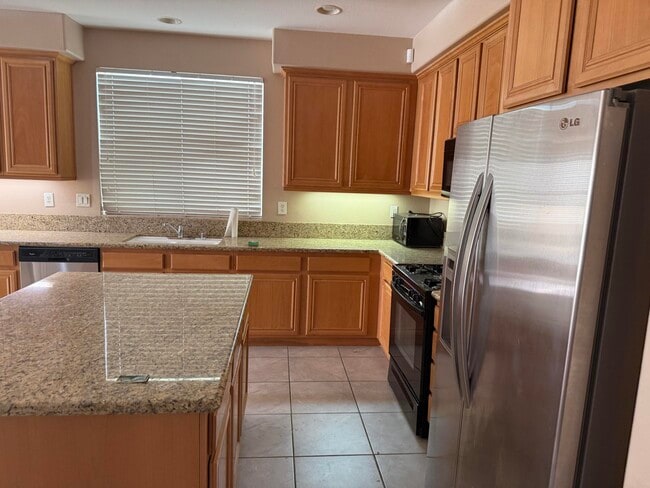 Photo - 37480 Haweswater Rd