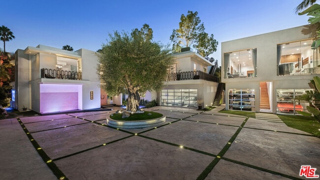 Photo - 1111 Sierra Alta Way