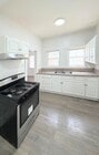 Photo - 435 W 4th St
