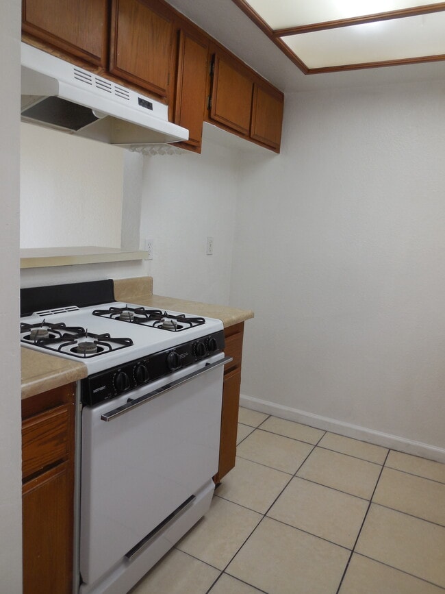 Photo - 839 Gaviota Ave Unit F