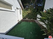 Photo - 815 N Poinsettia Pl House