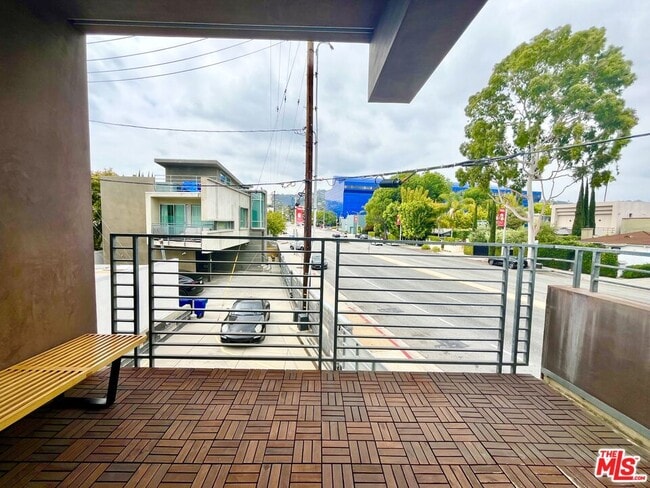 Photo - 505 N San Vicente Blvd